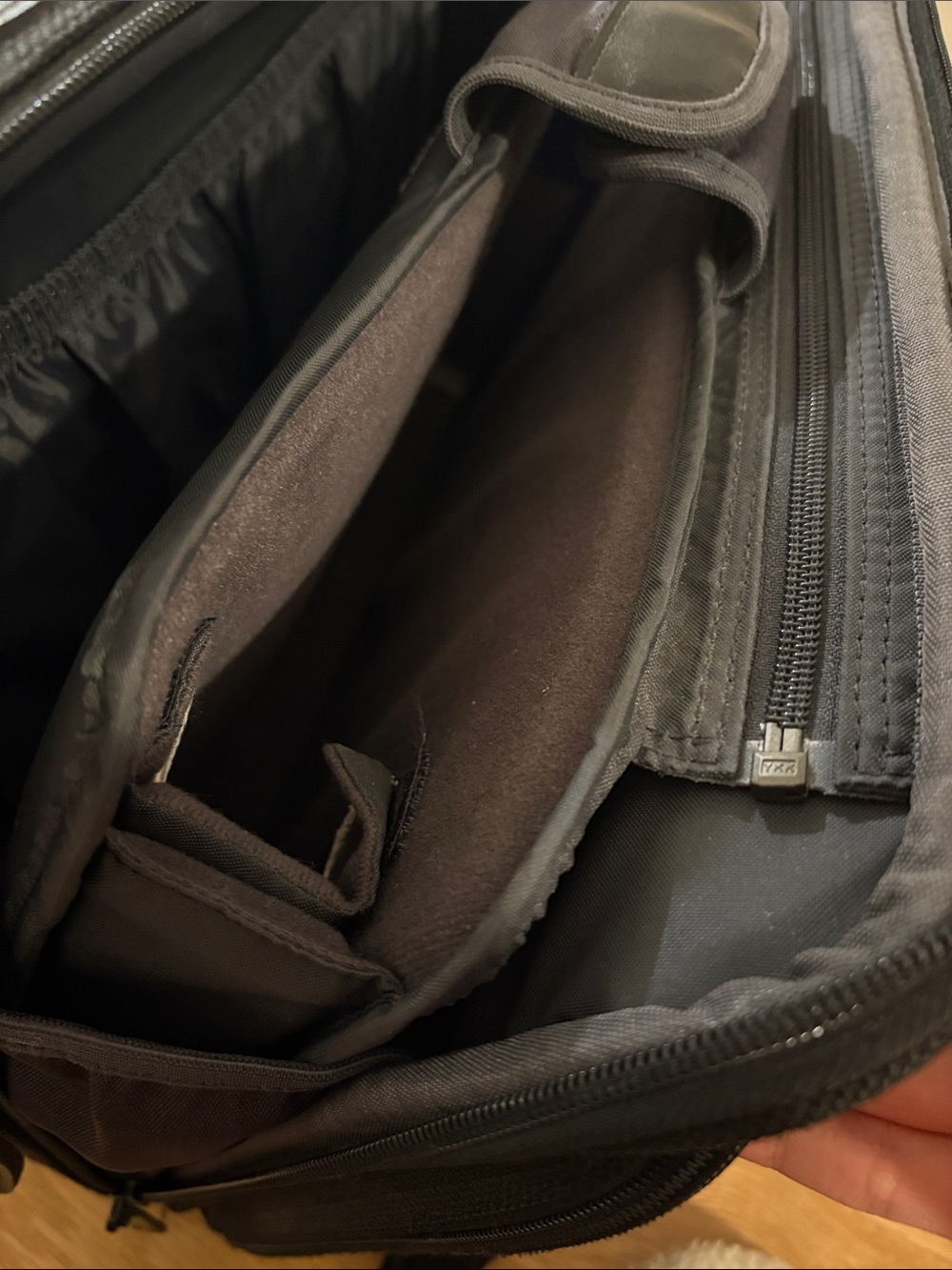 Briggs & Riley Briefcase - Picture 6 of 7